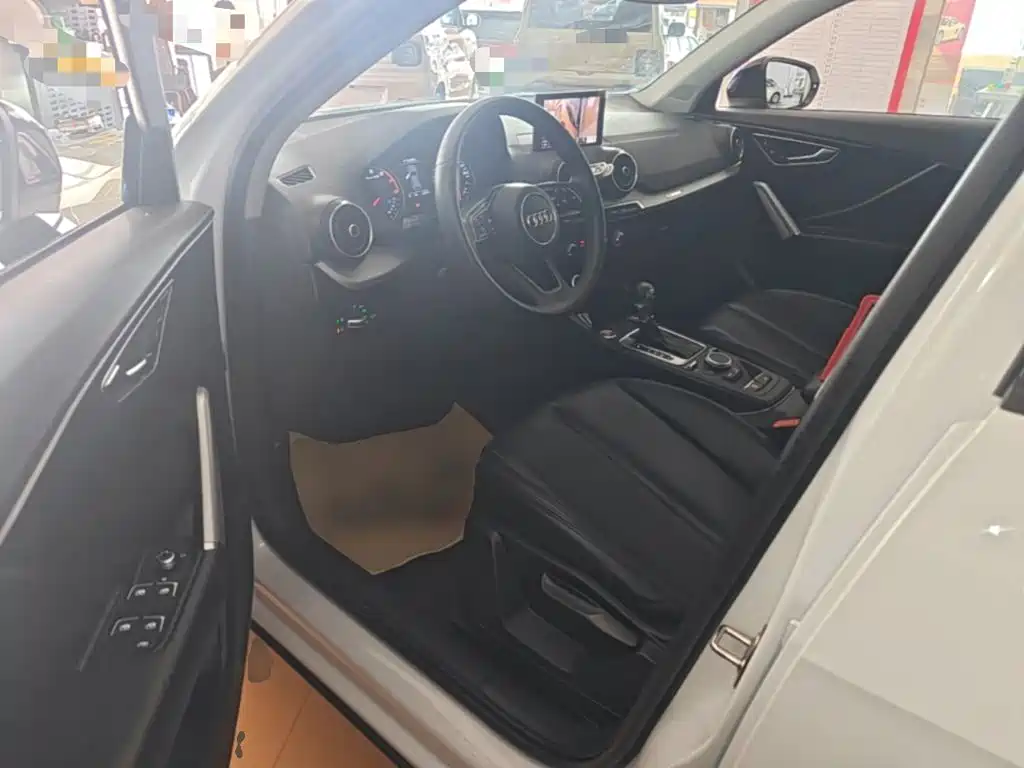 Audi Q2L — миниатюра 16