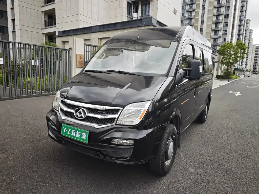 MAXUS V80
