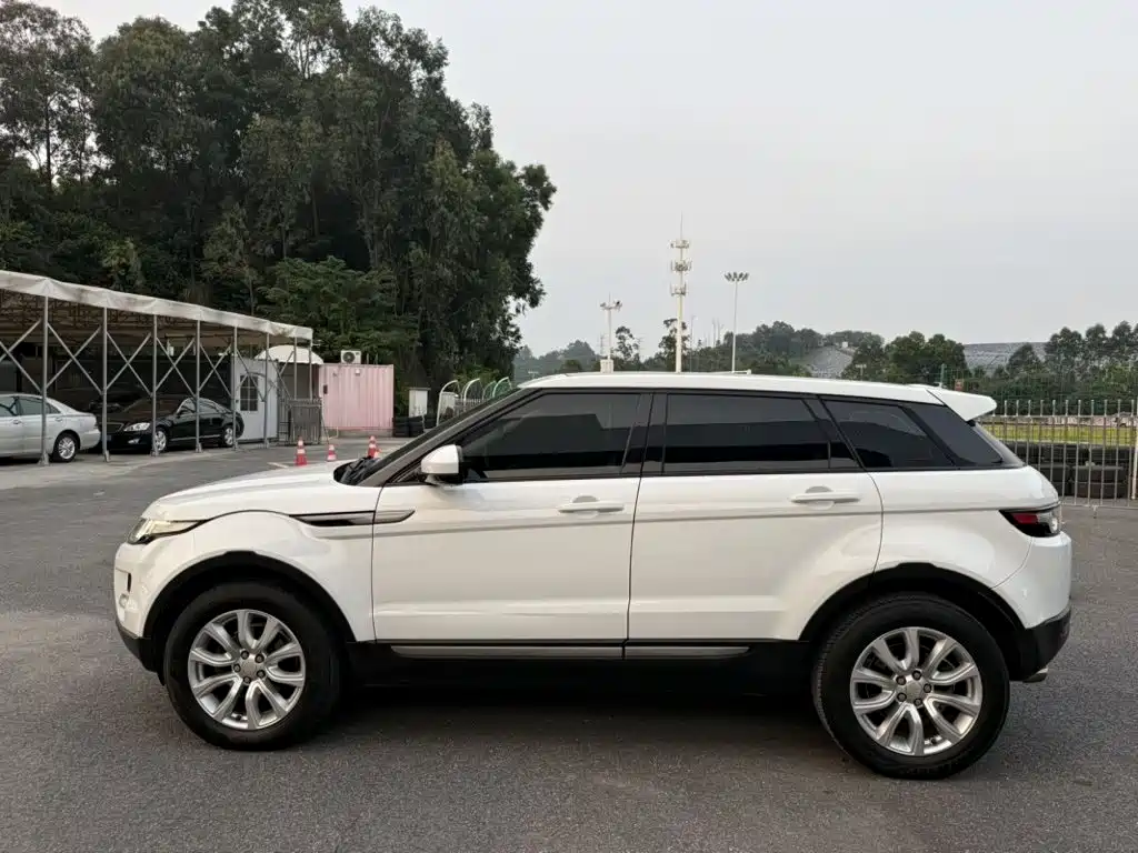 Land Rover Evoque — миниатюра 3