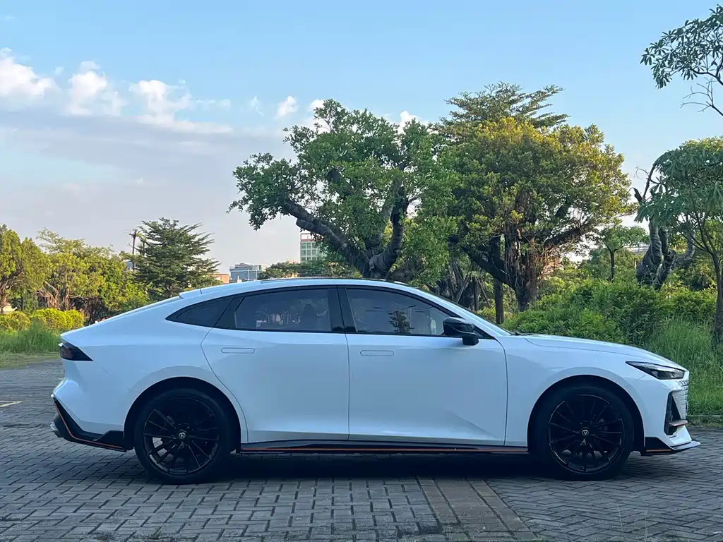 Changan UNI-V — миниатюра 22