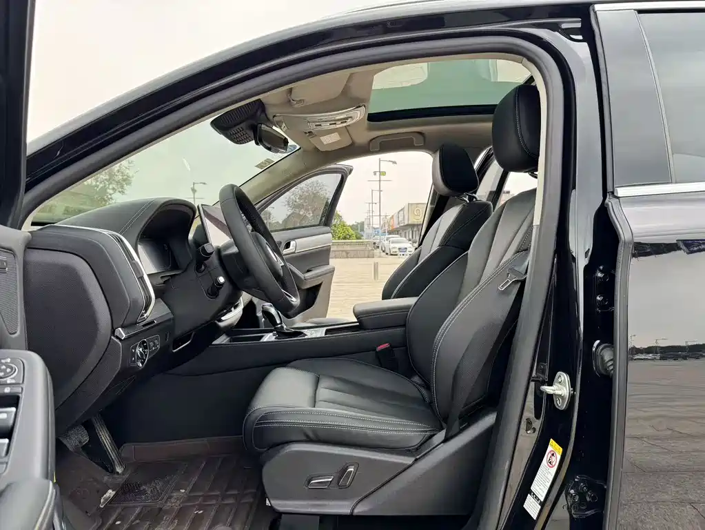 BYD Tang — миниатюра 12