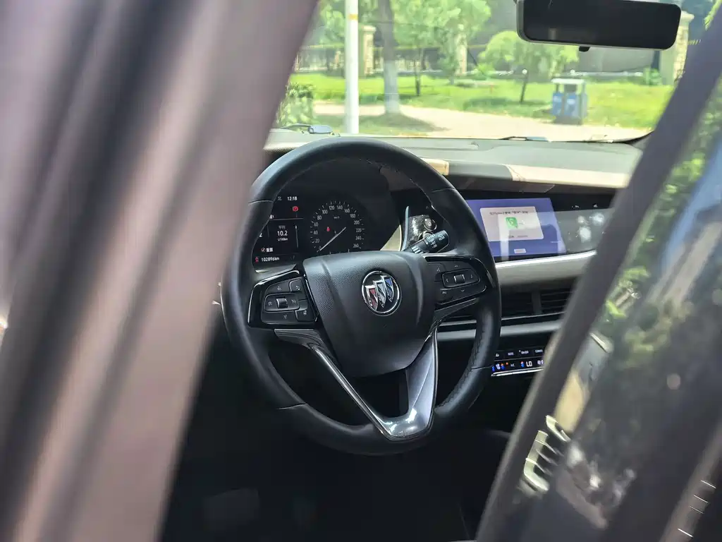 Buick Enclave — миниатюра 13