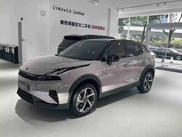 2025 Lynk & Co 06