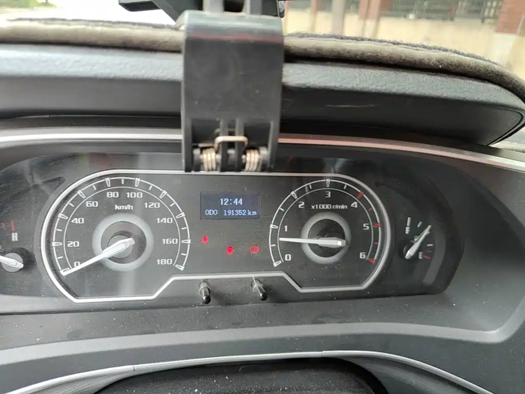 Maxus V80 — миниатюра 5