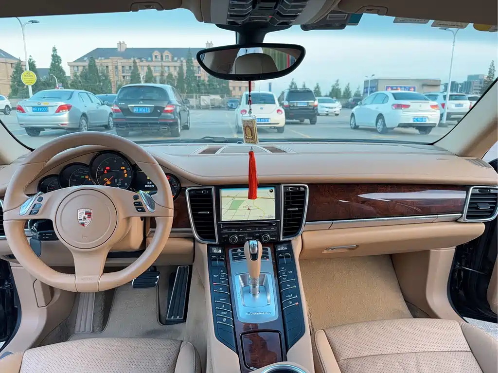 Porsche Panamera — миниатюра 9