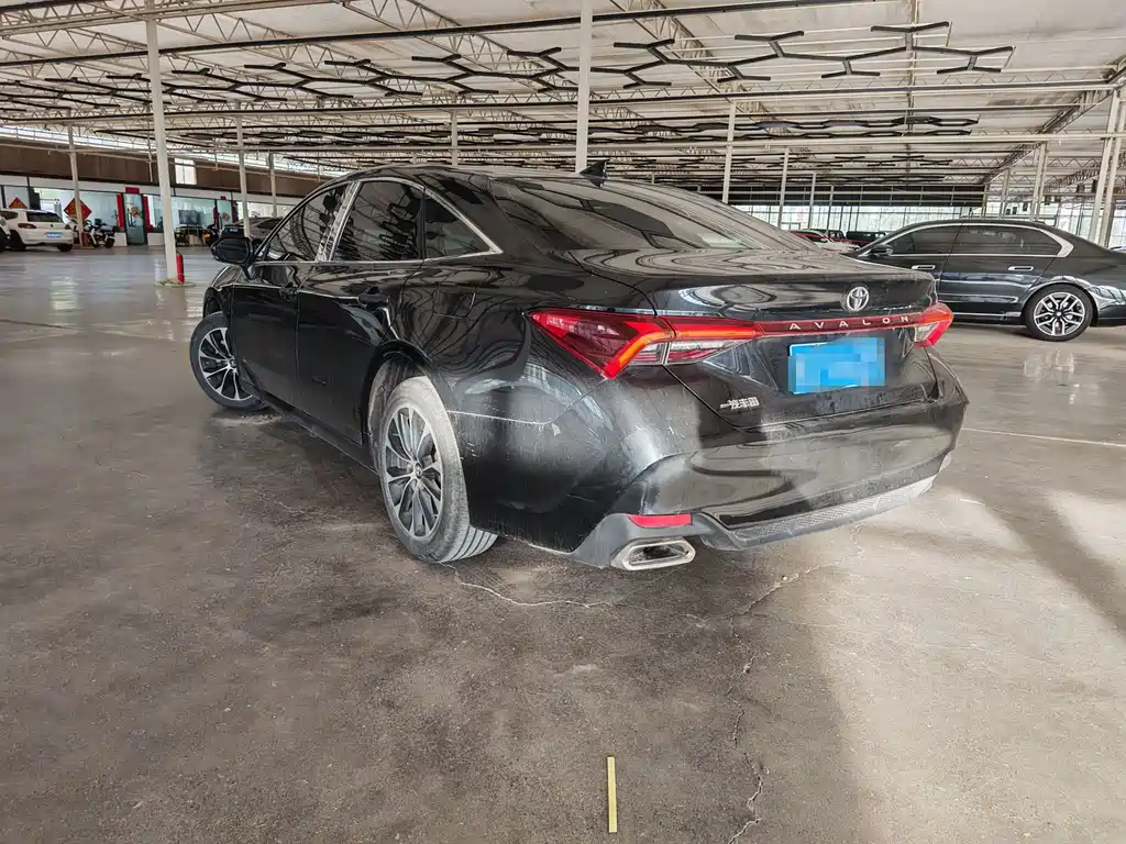 Toyota Avalon — миниатюра 6