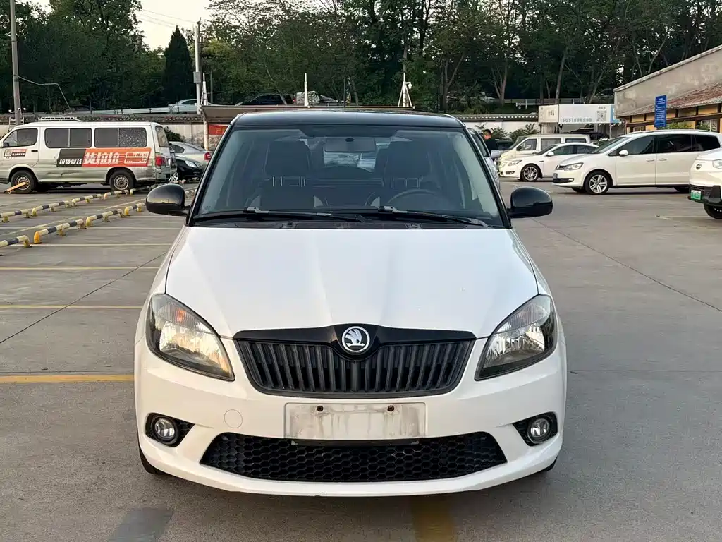 Skoda Fabia — миниатюра 2
