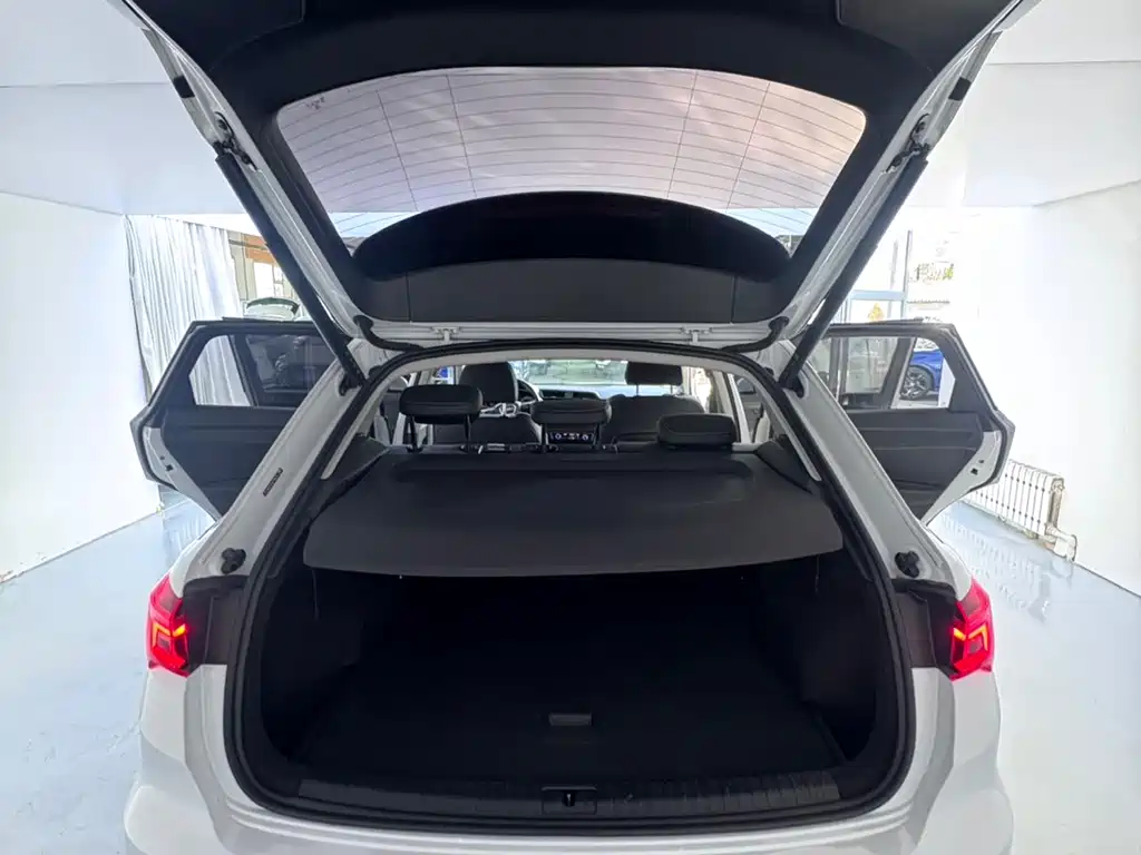 Audi Q3 — миниатюра 8