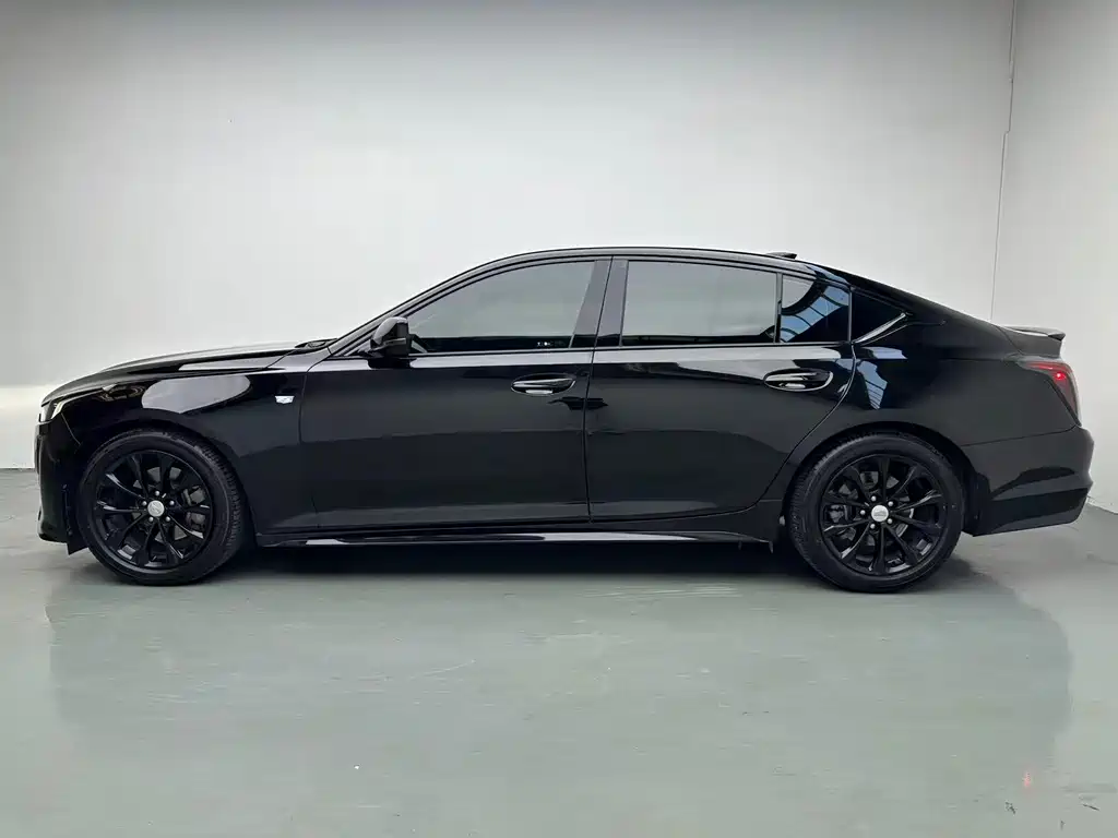 Cadillac CT5 — миниатюра 3