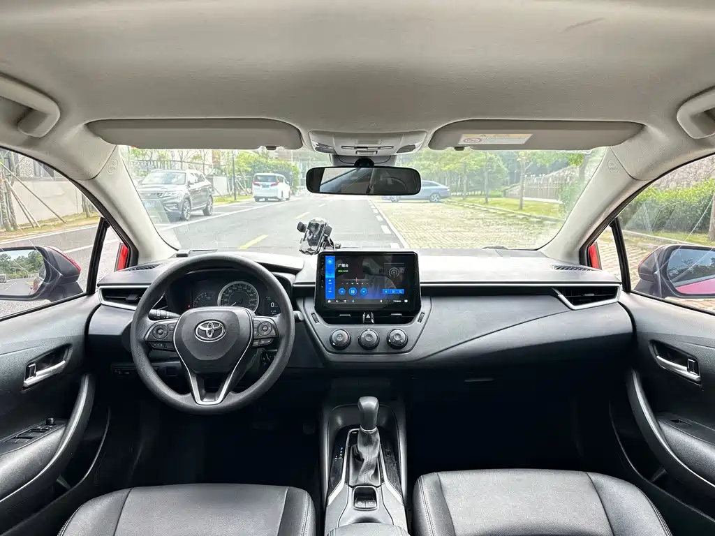 Toyota Corolla — миниатюра 6
