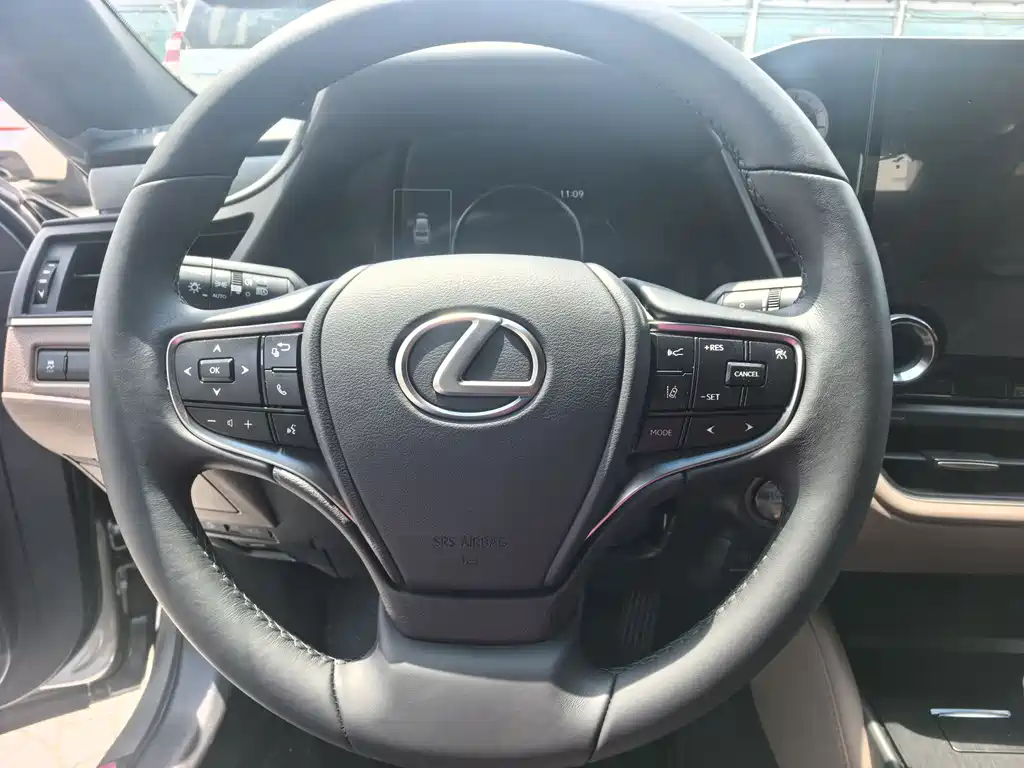 Lexus ES 2025 200 Premium