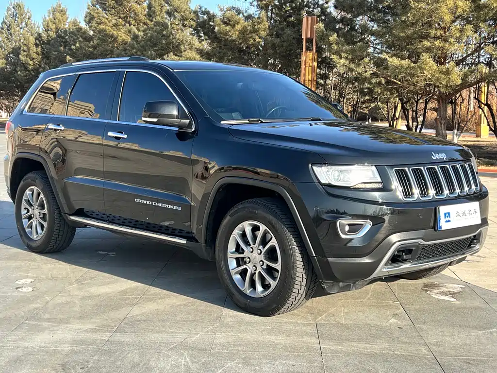 JEEP GRAND CHEROKEE