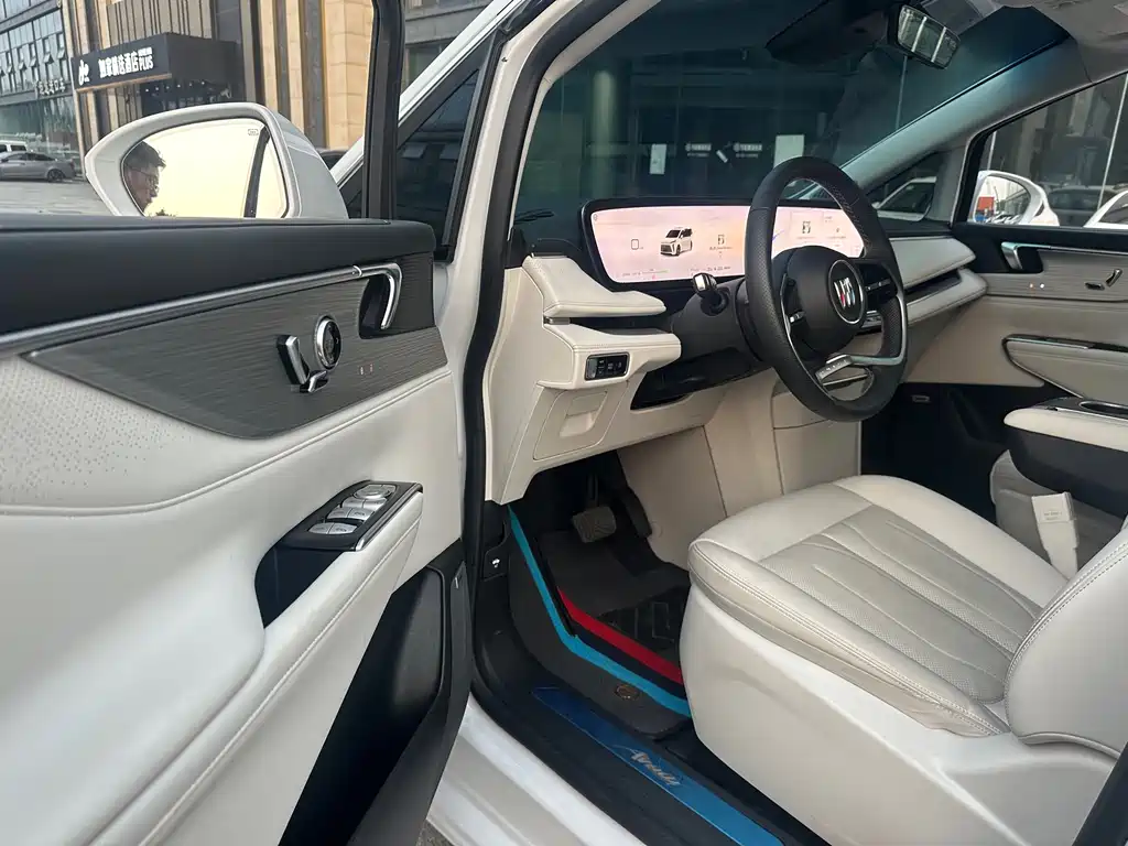 Buick GL8 2024 Premium 7 мест