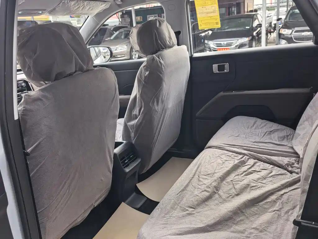 Wuling Xingguang 560 — миниатюра 11