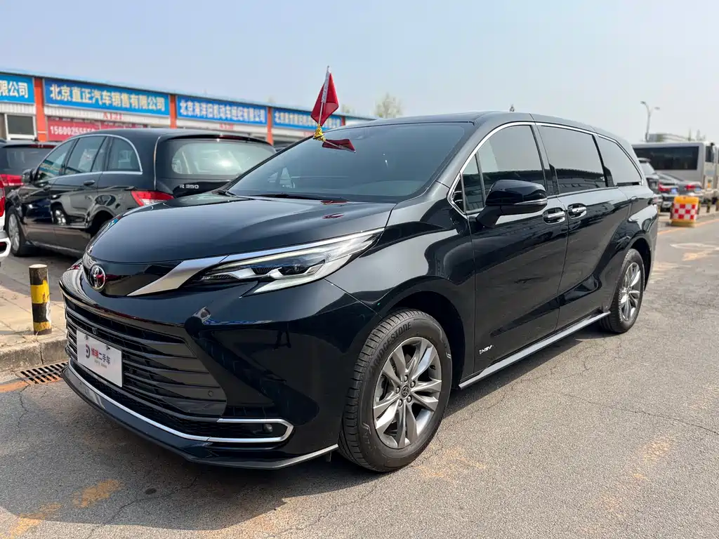 Toyota Sienna 2024
