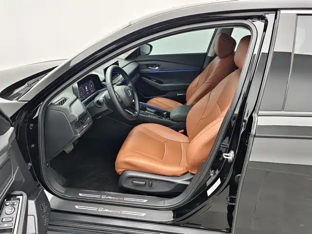 Honda Accord — миниатюра 8