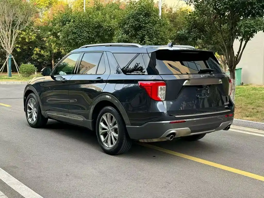 Ford Explorer — миниатюра 5