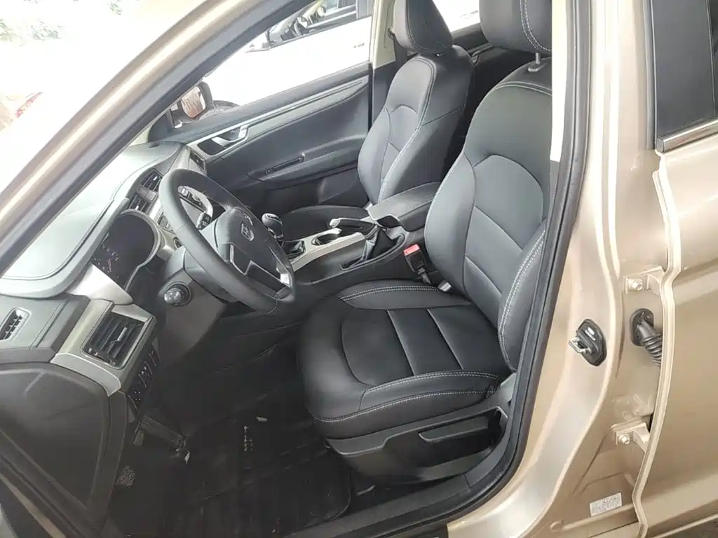 Geely Emgrand GL — миниатюра 15
