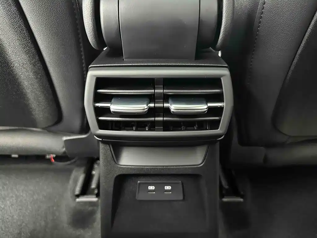 Audi A3 2023 — фото 14
