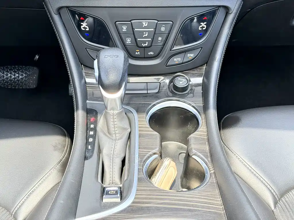 Buick Envision Plus — миниатюра 15