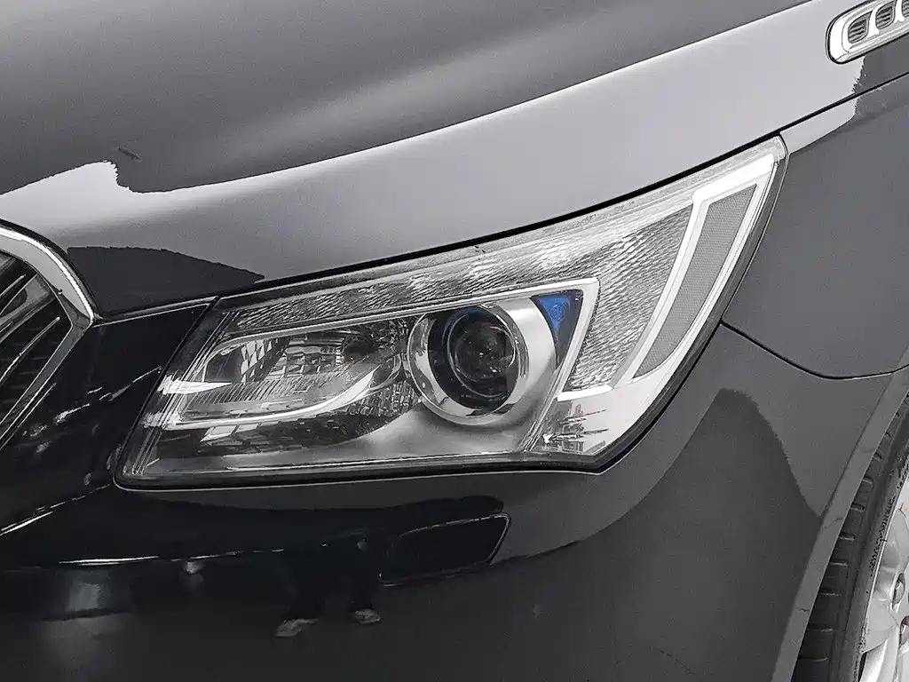 Buick LaCrosse — миниатюра 7
