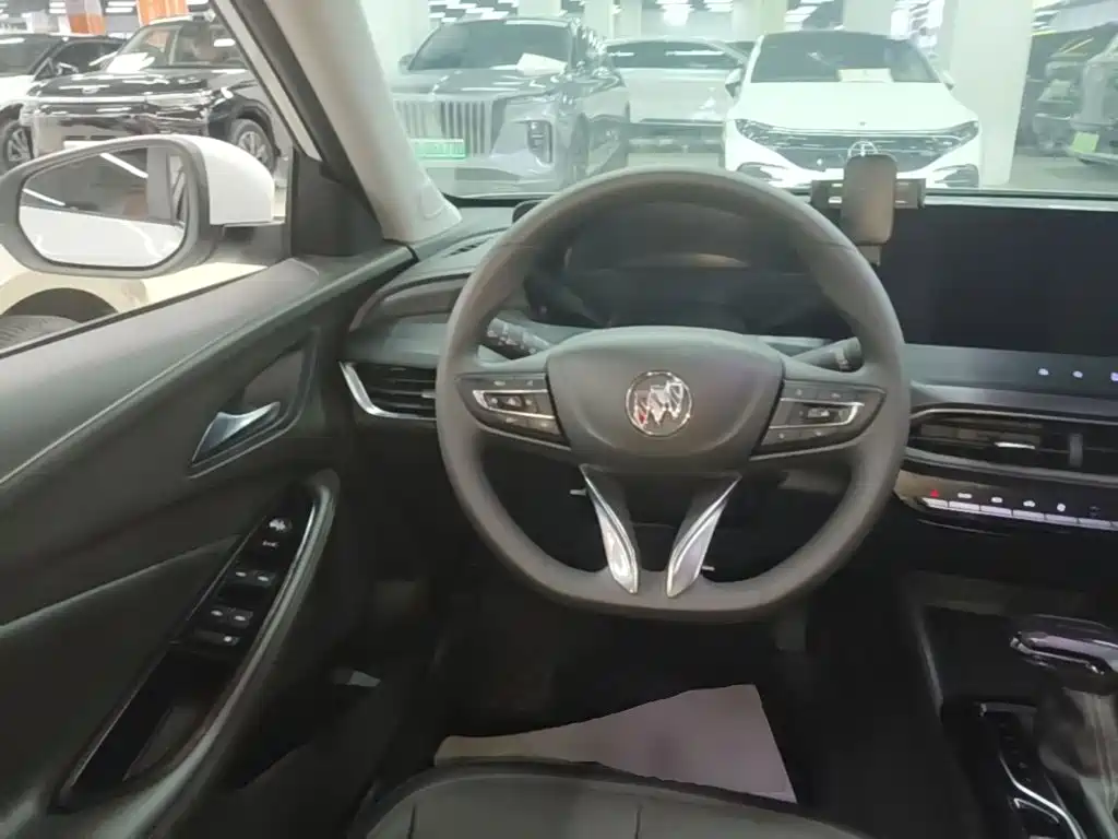 Buick Verano — миниатюра 11