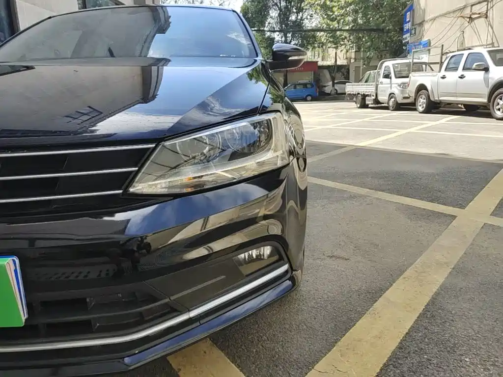 Volkswagen Sagitar — миниатюра 24