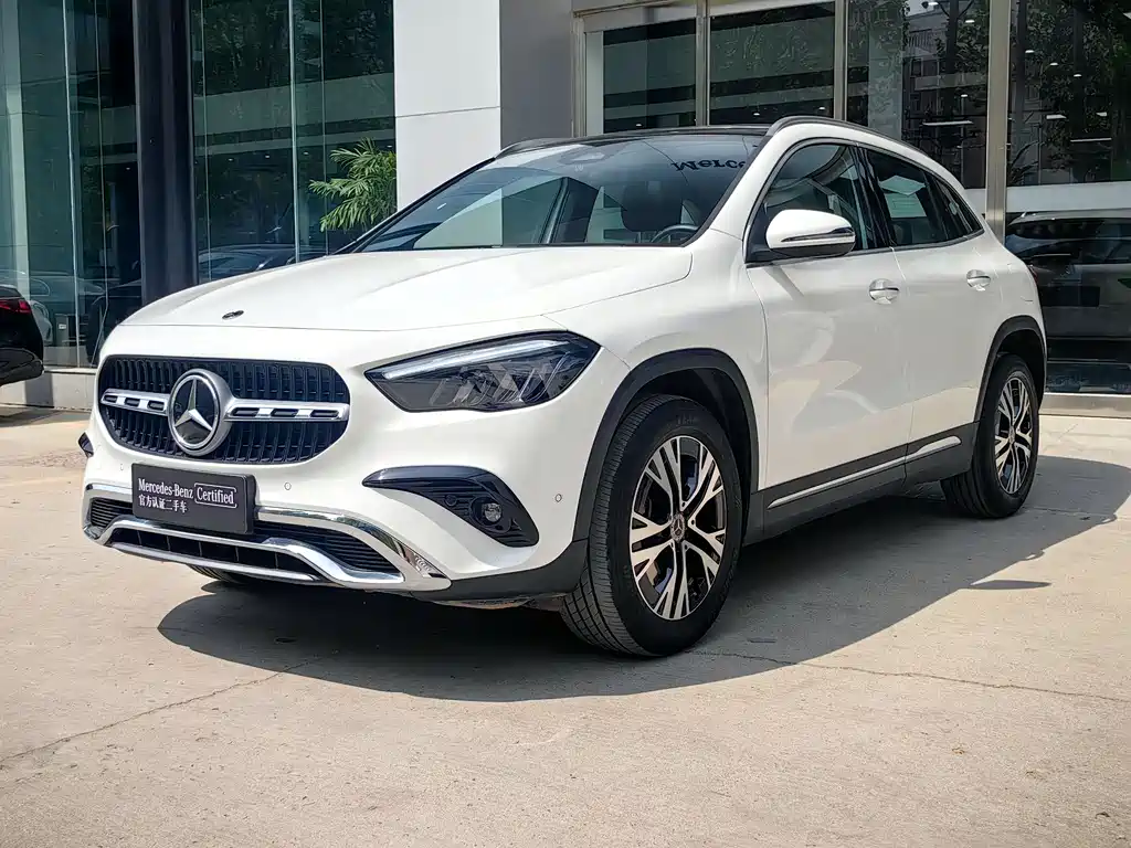 Mercedes-Benz GLA 2024
