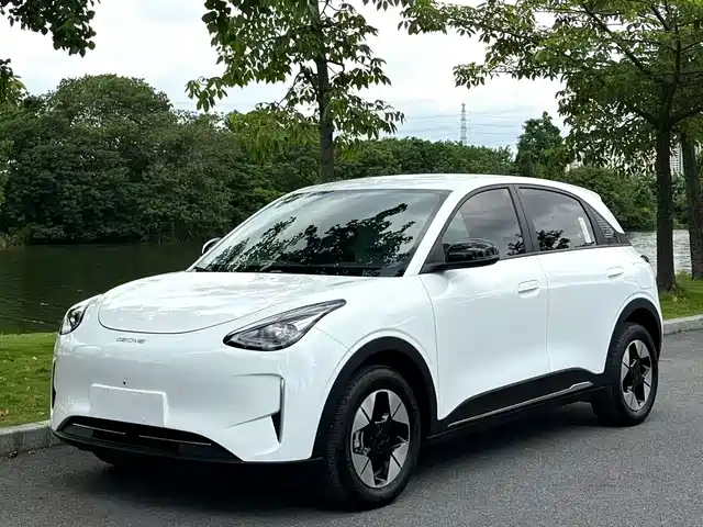 2025 Geely Xingyuan