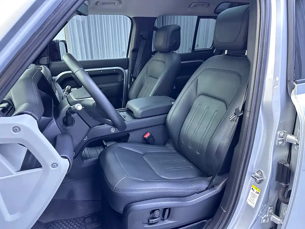 Land Rover Defender — миниатюра 22