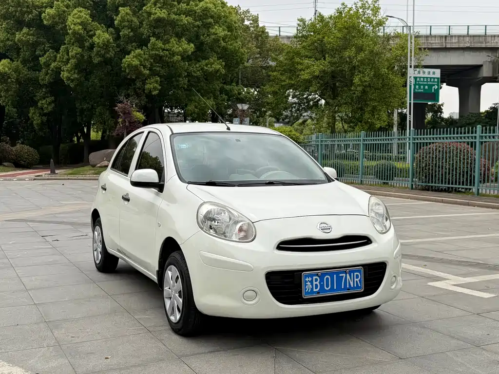Nissan March — миниатюра 5