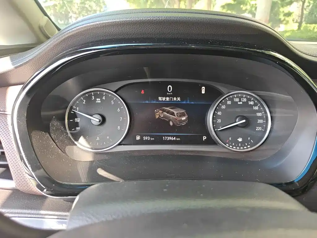 Buick GL8 — миниатюра 12