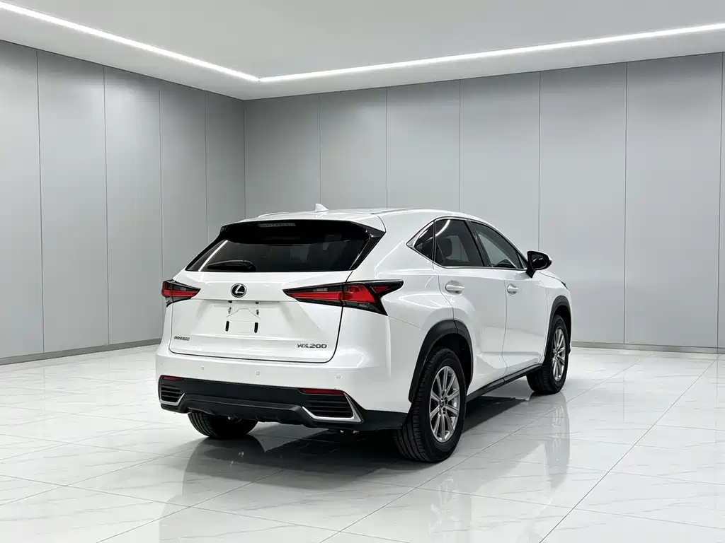 Lexus NX 2020 200 VI