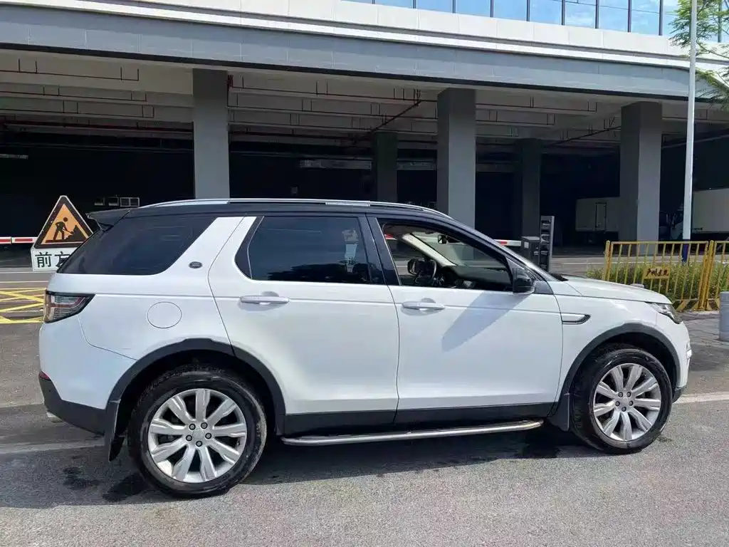 Land Rover Discovery Sport — миниатюра 3