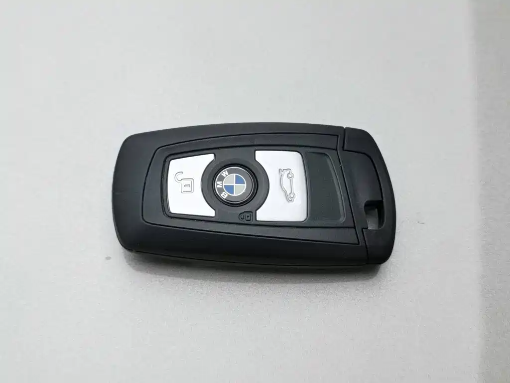 BMW 3 Series — миниатюра 19