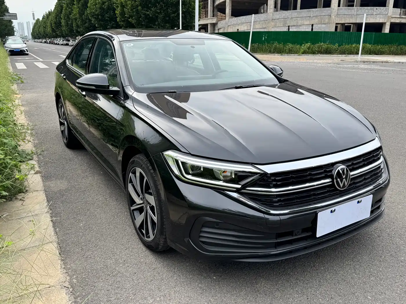 速腾 2026款 改款 3000万辆甄选款 300TSI DSG 超越版 2026