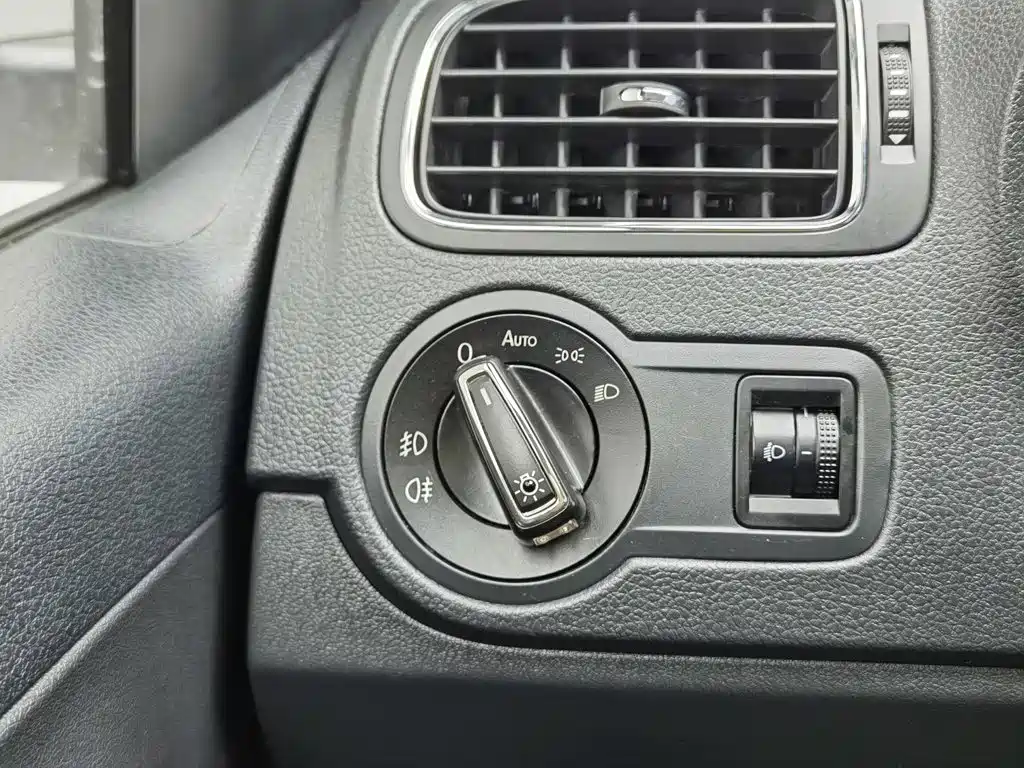 Volkswagen Polo — миниатюра 21