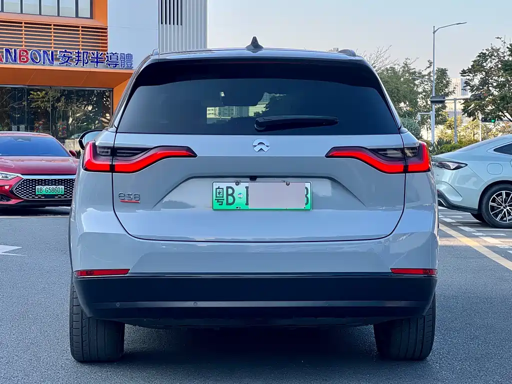 NIO NIO ES8