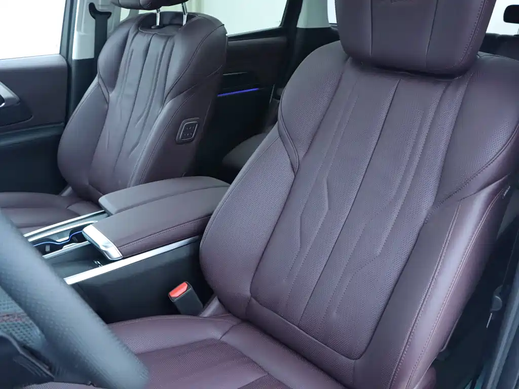 Buick Century 2023 2.0T мест