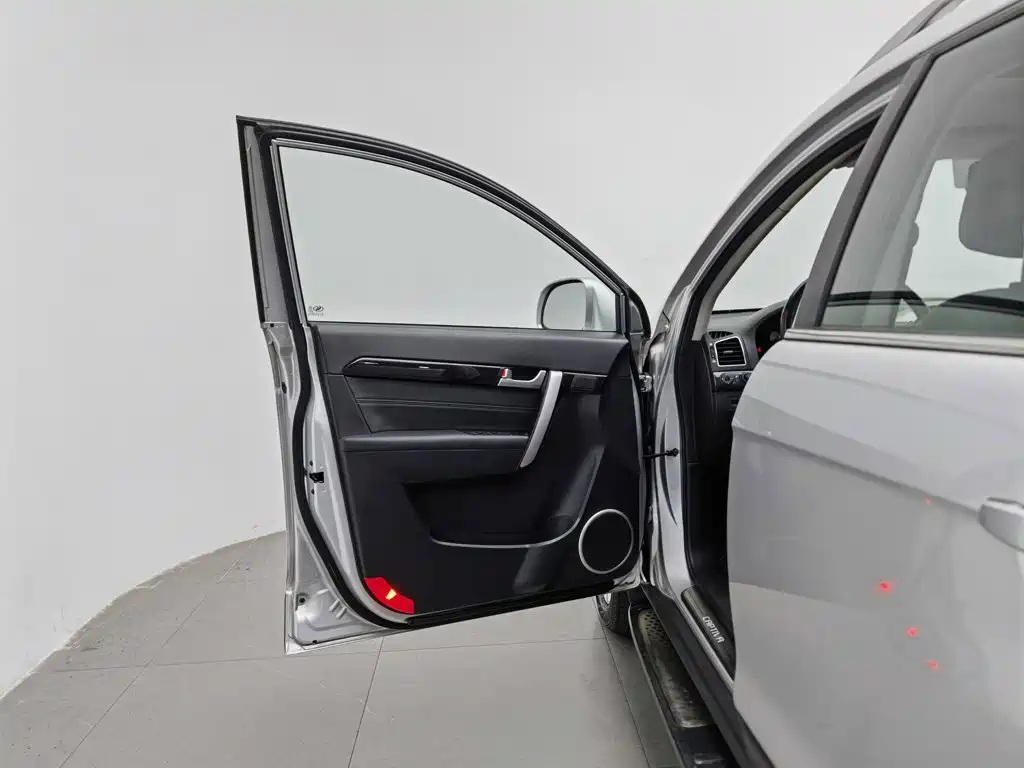 Chevrolet Captiva — миниатюра 8