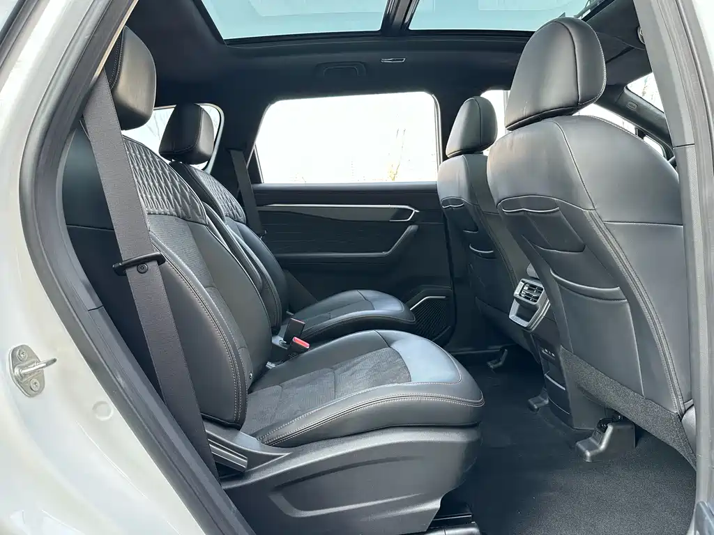 GEELY AUTOMOBILE HAOYUE L