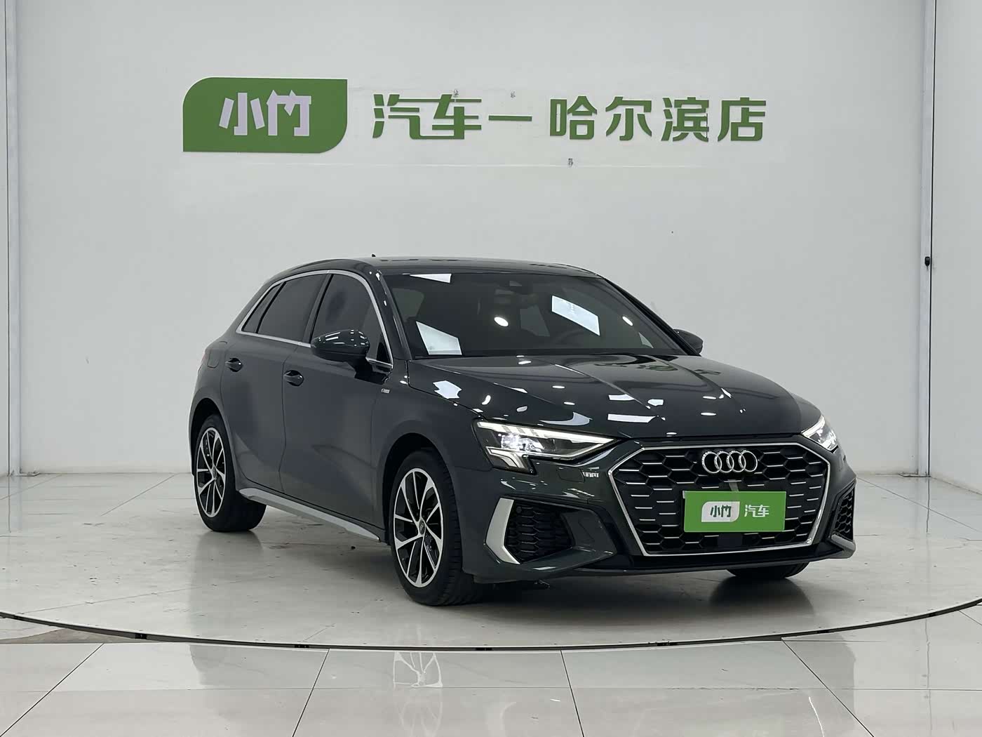 Audi A3 1.4 л 2022 г. Зелёный, пробег 25000 км