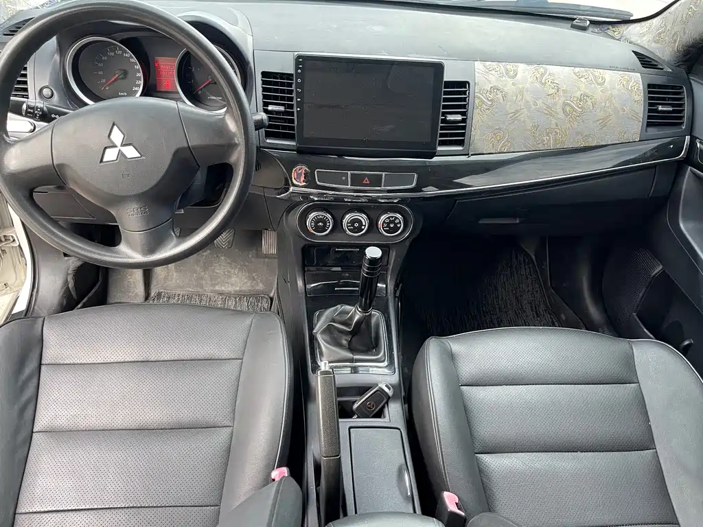 Mitsubishi Lancer EX — миниатюра 11