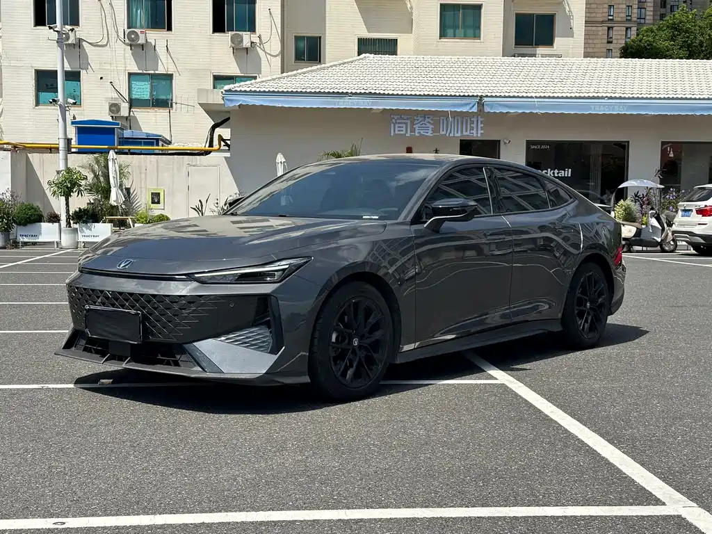 Changan UNI-V