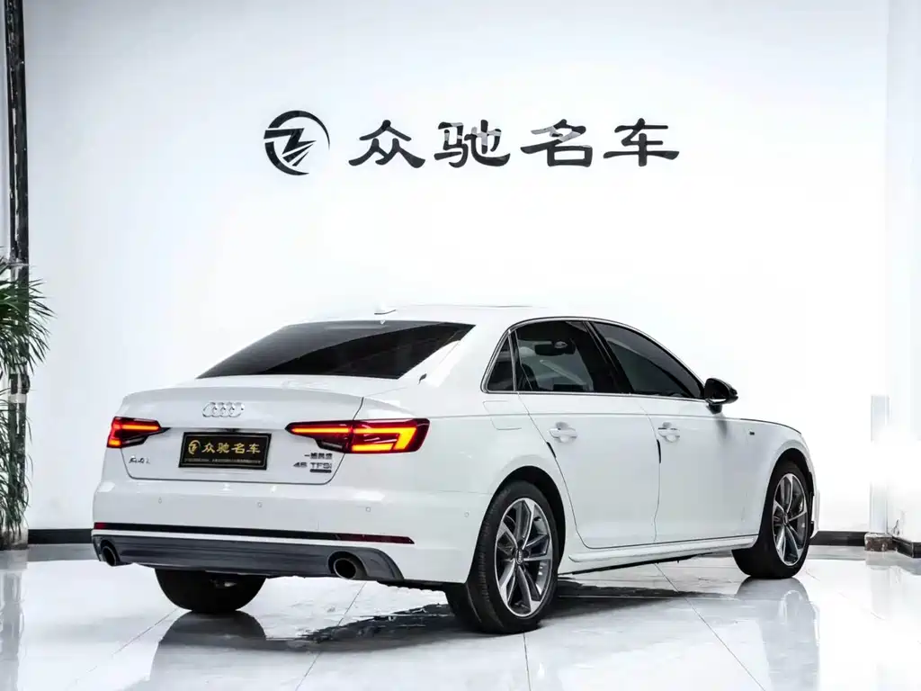 Audi A4L 2018 30 40 TFSI Sport