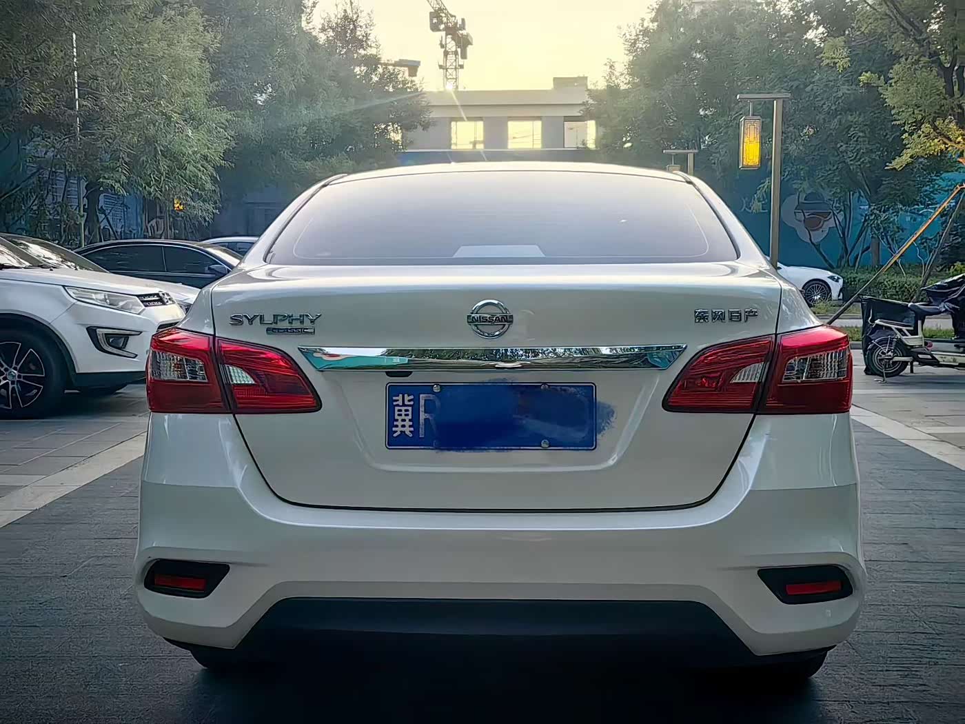 Nissan Sylphy 1.6 л 2022 г. Белый, пробег 30000 км