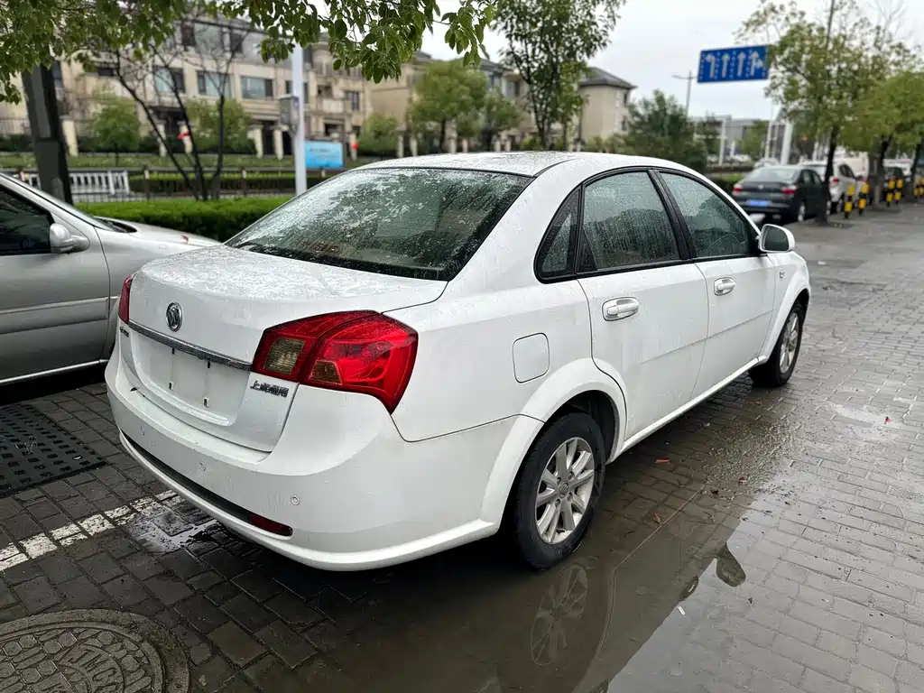 Buick Excelle — миниатюра 4