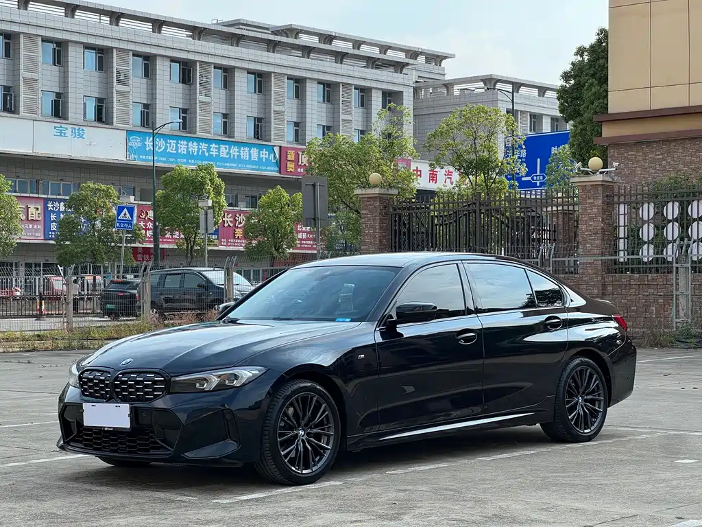 BMW 3 Series 2023