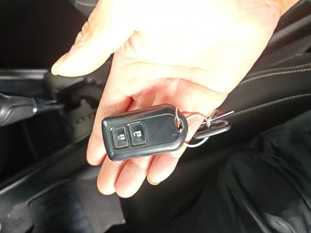 Toyota Yaris L — миниатюра 9