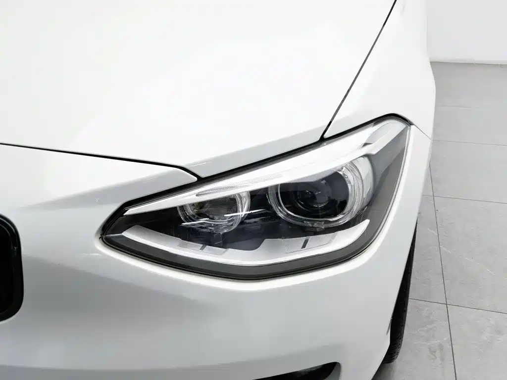 BMW 1 Series (Import) — миниатюра 7